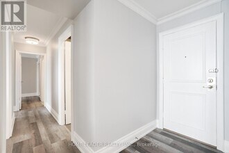 115 Antibes Dr in Toronto, ON - Building Photo - Building Photo