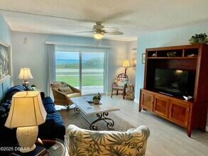 3390 Ocean Shore Blvd in Ormond Beach, FL - Building Photo - Building Photo