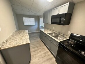 522 W Mabbette St in Kissimmee, FL - Building Photo - Building Photo