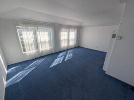 1716 Marin St in Vallejo, CA - Building Photo