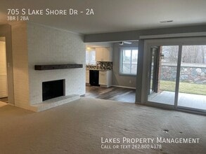 705 S Lake Shore Dr in Lake Geneva, WI - Building Photo - Building Photo