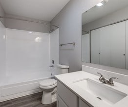 The Colony at Bear Creek in Redmond, WA - Building Photo - Building Photo