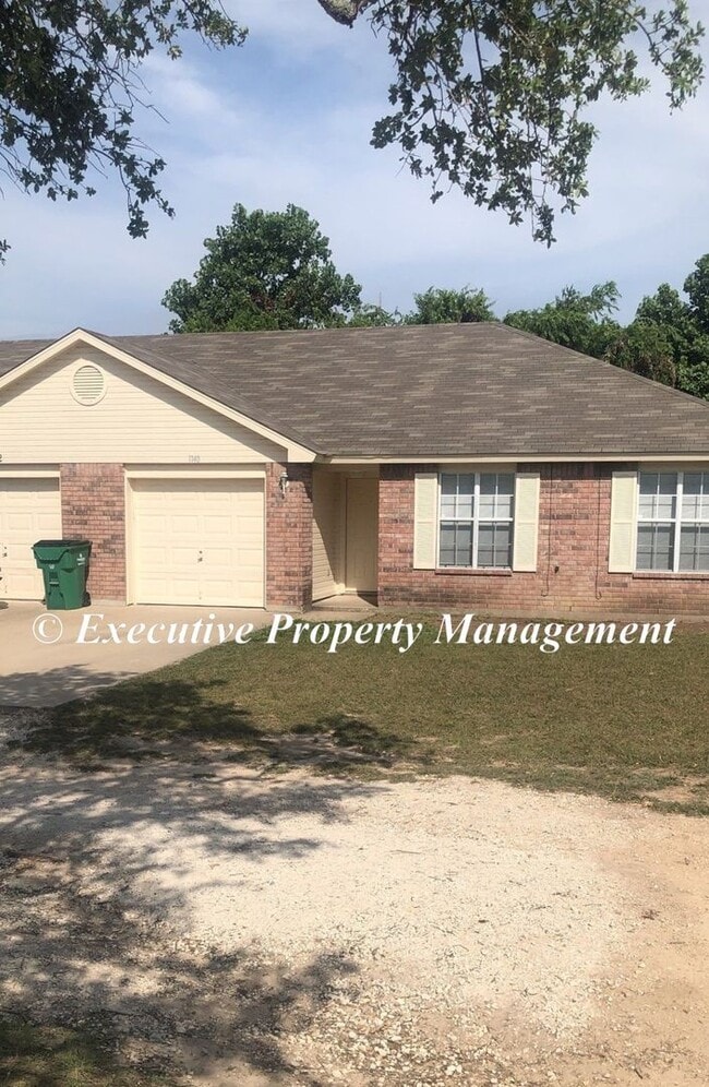 property at 1140-1142 Co Rd 4804