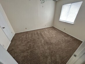 2503 Royal Vista Dr in Killeen, TX - Building Photo - Building Photo