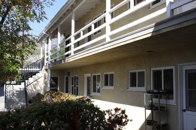 1915 Minoru Dr in Altadena, CA - Building Photo - Other