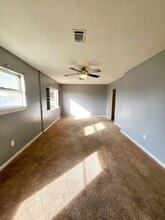 3702 Caroline St in Big Spring, TX - Foto de edificio - Building Photo
