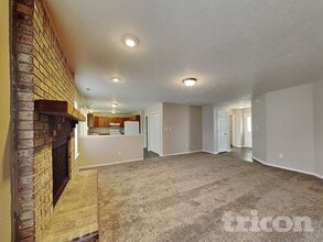 6228 Glenshire Ln in Indianapolis, IN - Building Photo - Building Photo