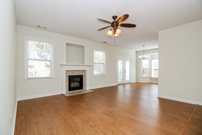 2934 Cooper Woods Ln in Loganville, GA - Building Photo - Building Photo