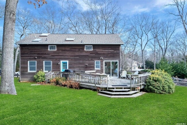 property at 480 N Bayview Rd