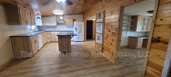 2025 Co Rd 750 in Calhoun, TN - Building Photo - Building Photo