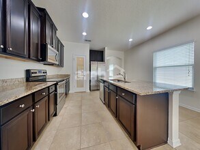 851 Glendale Ln in Orange Park, FL - Building Photo - Building Photo