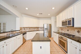 24730 Crystal Leaf Ln in Katy, TX - Foto de edificio - Building Photo