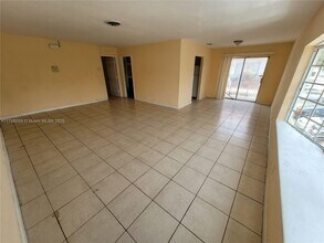 5316 NW 18th Ct in Lauderhill, FL - Building Photo - Building Photo