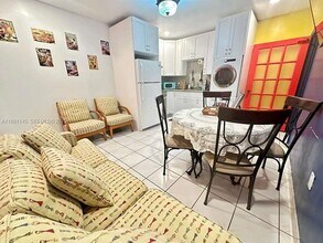 935 SW 11th Ave in Miami, FL - Building Photo - Building Photo