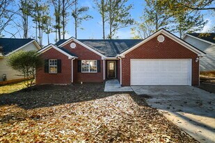 1681 Graystone Dr in Hampton, GA - Building Photo
