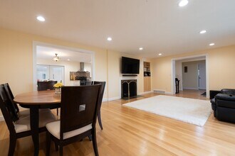5 Fairview Rd in Canton, MA - Building Photo - Building Photo