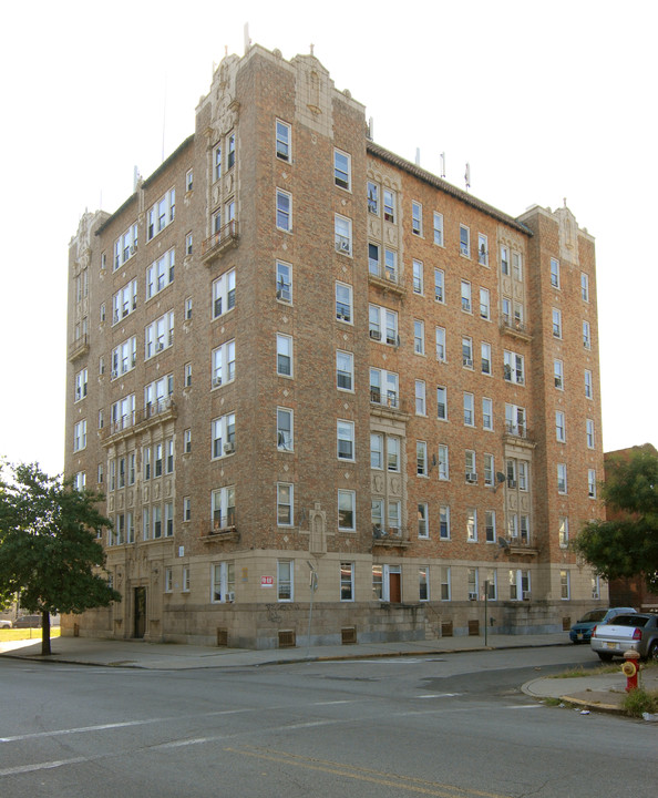 Building 534 in Paterson, NJ - Building Photo