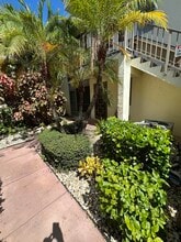14905 Wedgefield Dr in Delray Beach, FL - Foto de edificio - Building Photo