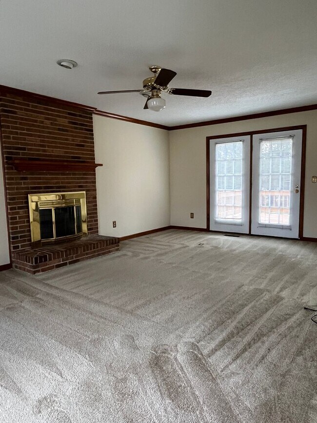 3202 Stonypointe Dr in Greensboro, NC - Building Photo - Building Photo