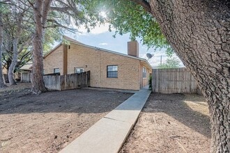 4503 Fairgate Dr in Midland, TX - Foto de edificio - Building Photo