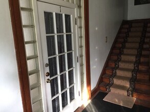 908 Columbia Ave, Unit 1 in Fort Wayne, IN - Foto de edificio - Building Photo