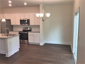 137 Sweet Gum Dr in Summerville, SC - Foto de edificio - Building Photo