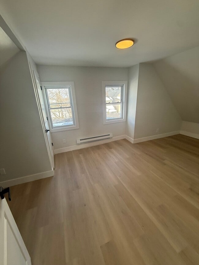 577 13th Ave, Unit 3 in Newark, NJ - Building Photo - Building Photo