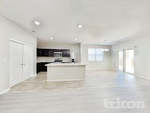 5 Dos Hermanas Ct in Los Lunas, NM - Building Photo - Building Photo