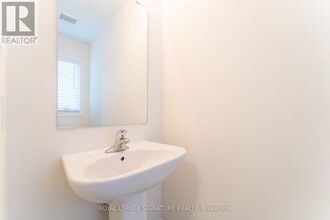 143 Sonoma Ln in Hamilton, ON - Building Photo - Building Photo