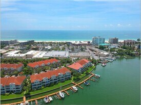 4667 Mirabella Ct in St Pete Beach, FL - Building Photo