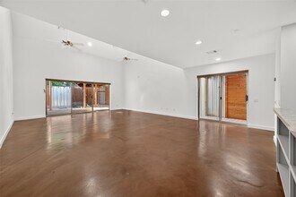5017 Floyd St in Houston, TX - Building Photo - Building Photo