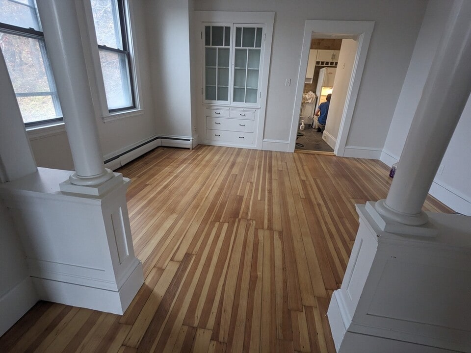 36 Leyden St in Boston, MA - Building Photo