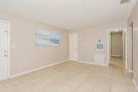 6962 Goldilocks Ln in Jacksonville, FL - Building Photo - Building Photo