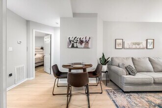 420 Alpha St in Charlotte, NC - Building Photo - Building Photo