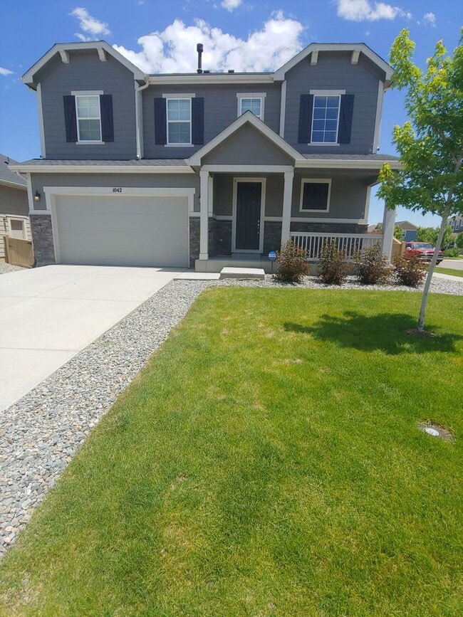 property at 1042 Woodgate Ct