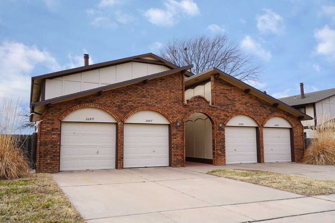 2013 S White Oak Dr in Wichita, KS - Building Photo