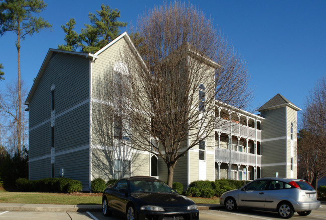 Lenox East in Durham, NC - Foto de edificio - Building Photo