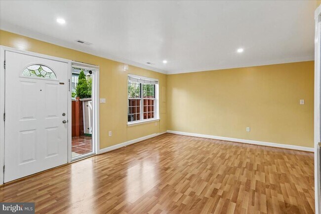 property at 2867 Shepperton Terrace