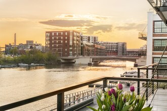 DoMUS Apartments in Milwaukee, WI - Building Photo - Building Photo
