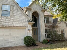 4893 Ashcroft Dr in Memphis, TN - Building Photo