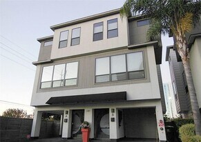 2301 Camden Dr in Houston, TX - Building Photo
