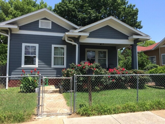 1205 Chamberlain Ave, Unit A in Chattanooga, TN - Building Photo - Building Photo