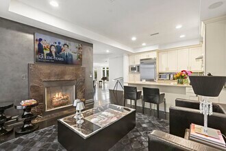 5 Henley Pl in Weehawken, NJ - Building Photo - Building Photo