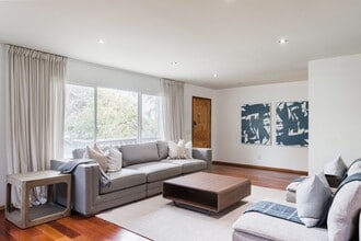 309 S Rios Ave in Solana Beach, CA - Building Photo - Building Photo