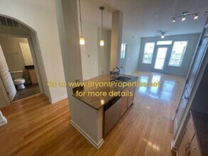 3000 Vanderbilt Pl in Nashville, TN - Building Photo - Building Photo