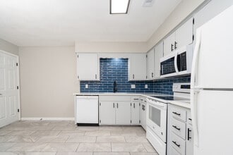 2507 Winterbrook Dr in Lawrence, KS - Building Photo - Building Photo