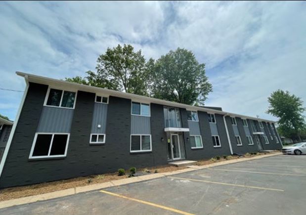 Brentwood Apartments Photo