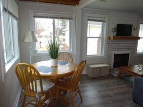 83 Shore Ave in Wareham, MA - Building Photo - Building Photo