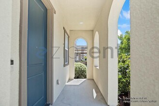 39794 Tomcod St in Newark, CA - Foto de edificio - Building Photo