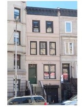 576 W 183rd St in New York, NY - Building Photo - Primary Photo